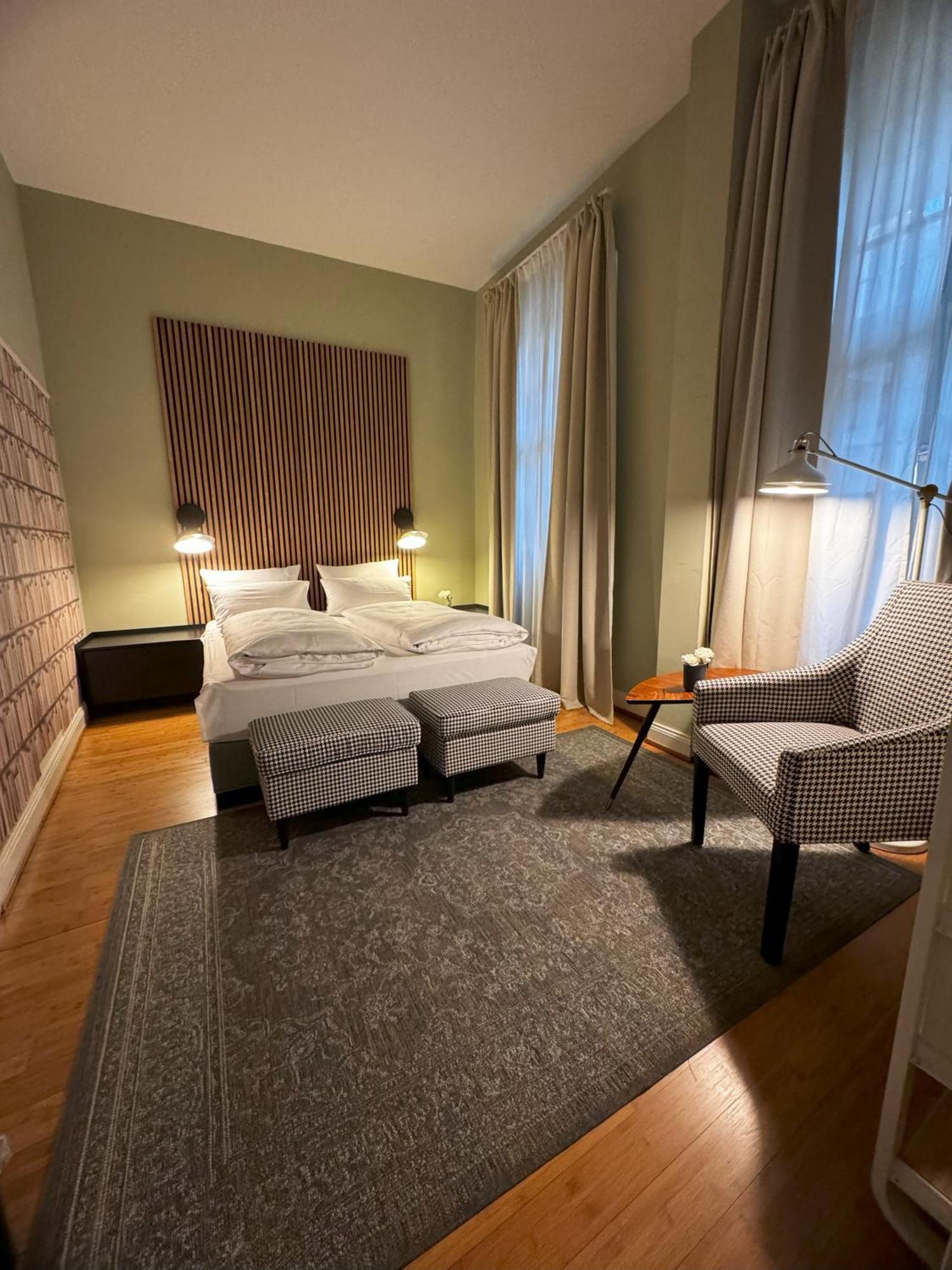 Hotel Zur Alten Bruecke 3*